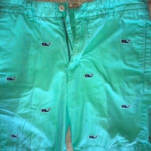 32” Vineyard Vines Club Shorts